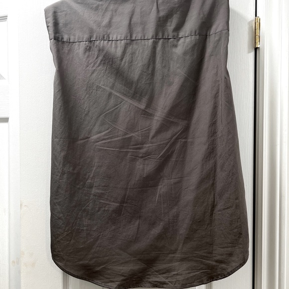 BABATON- Button Down Blouse 100% Cotton with Shoulder Pads - Grey -- Aritizia - Picture 4 of 6